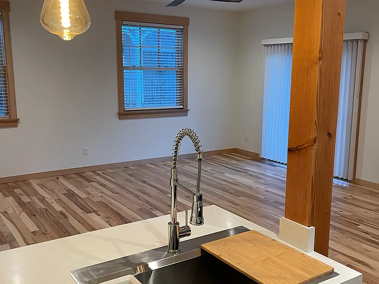 533 4th Ave SW #201 — Photo 6