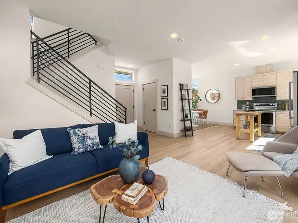 3001 S Dakota Street #2, Seattle, WA 98108