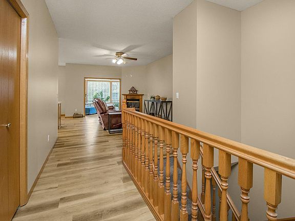 2nd image of 1105 Iris Dr