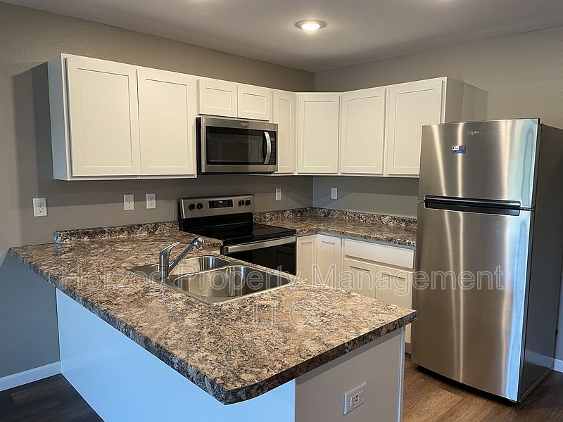 1st image of 1011 30th St NW Unit 207