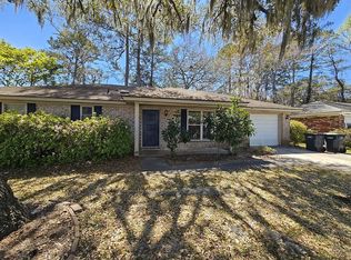 1112 Cobb Rd, Savannah, GA 31410