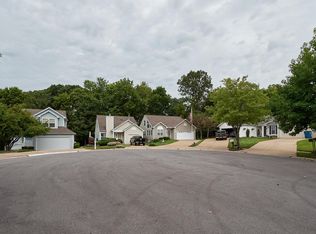 12803 High Crest St, Florissant, MO 63033
