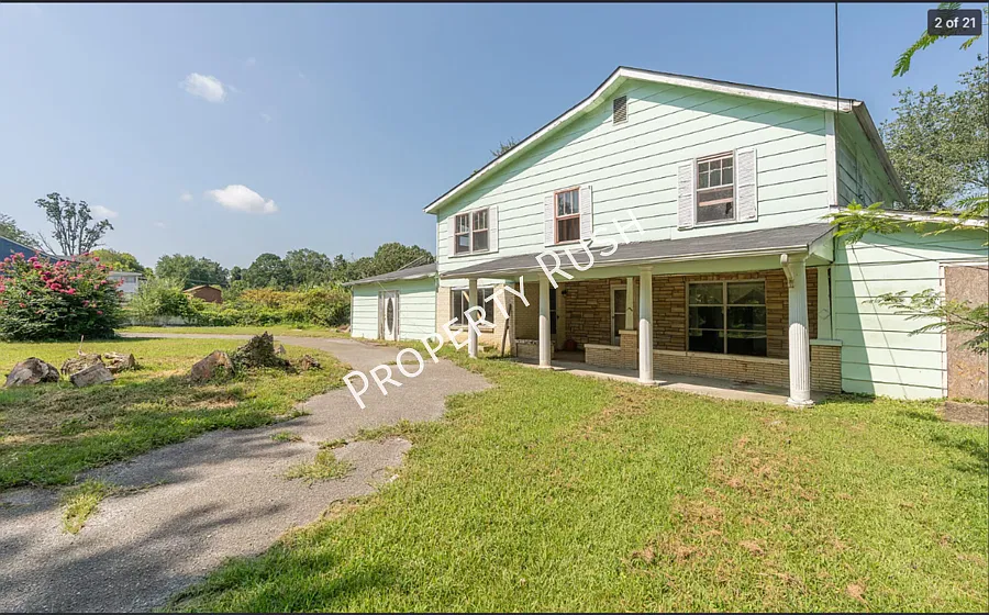 4 bed, 4.0 bath, 3130 sqft, $3,200 — Photo 1