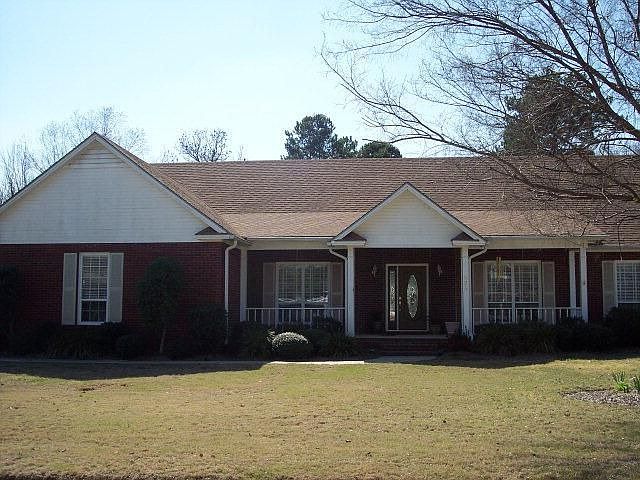 1st image of 528 Shirley Pl