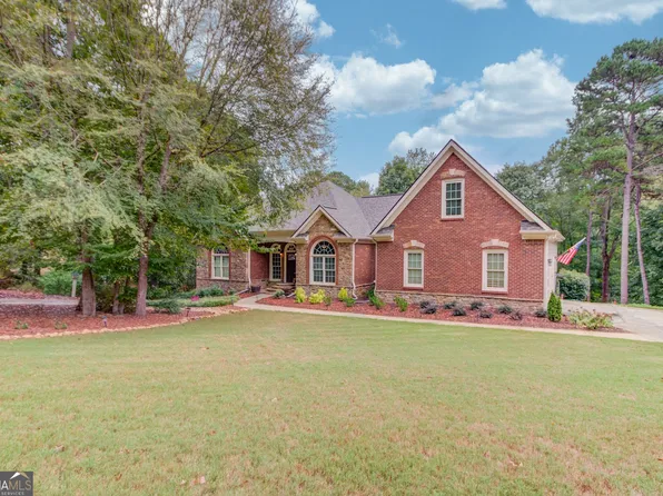 340 River Blf, Hoschton, GA 30548