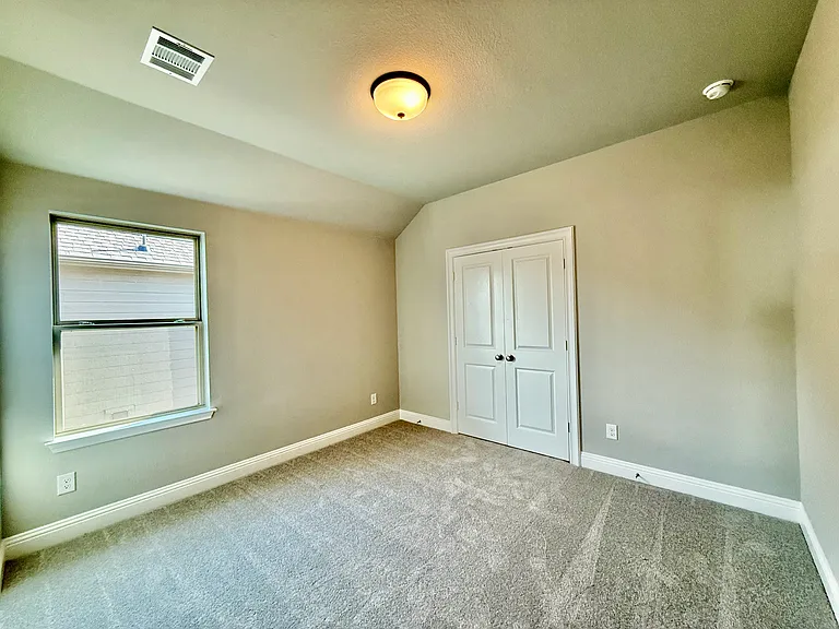 2017 Montgomery Ln — Photo 16