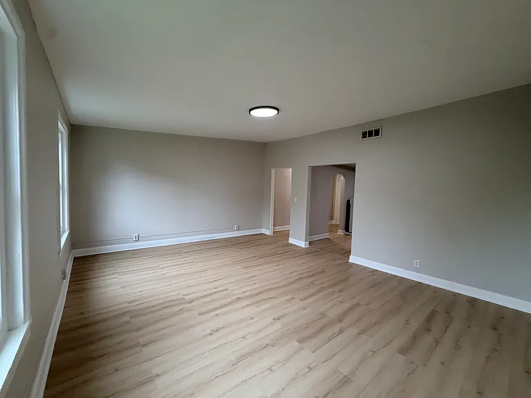 217 Northampton St #4 — Photo 5