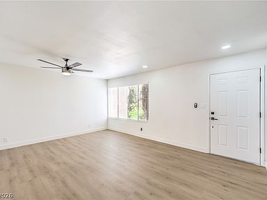 513 Starfire Pl, Las Vegas, NV 89107, photo 5