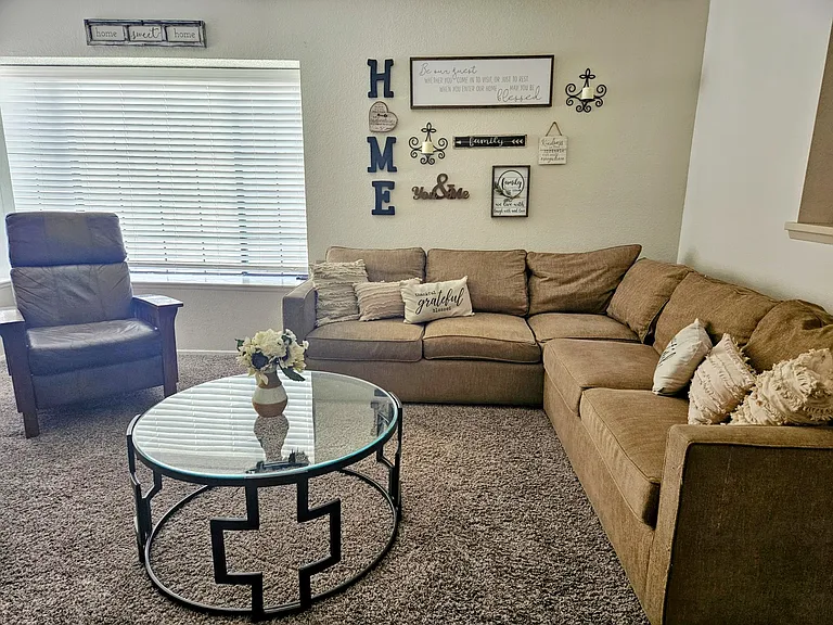 Mesquite Ave — Photo 6