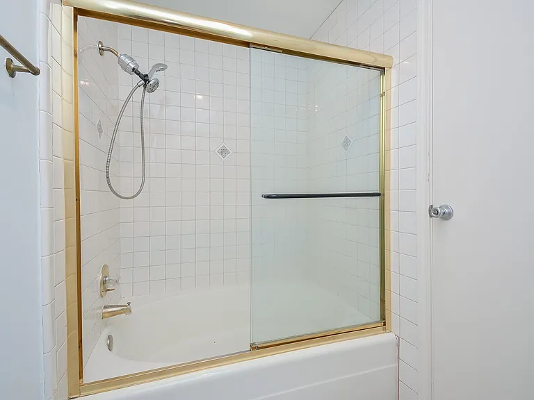 7447 Cambridge St #115 — Photo 30