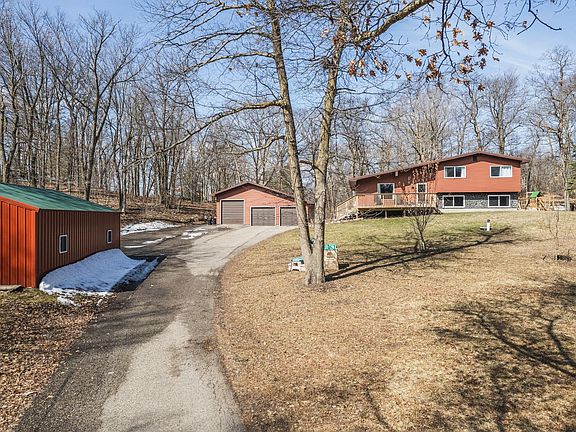 2nd image of 14594 Woodland Dr