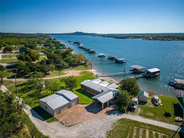 2605 Murrell Dr, Graford, TX 76449