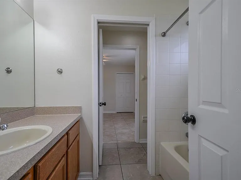 1607 Avondale Ridge Dr — Photo 15