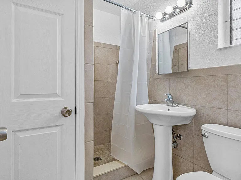 751 Hummingbird Way #1 — Photo 10