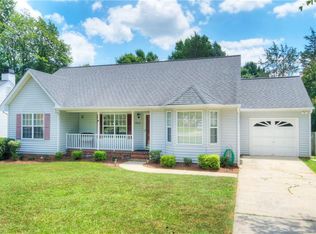 7003 Taunton Dr, Greensboro, NC 27410