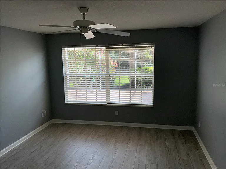 8004 Camminare Dr — Photo 18