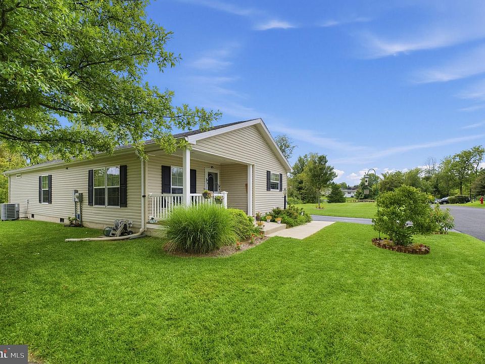 1st image of 541 Springhouse Ct