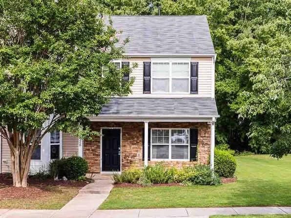 225 Hampshire Downs Dr, Morrisville, NC 27560