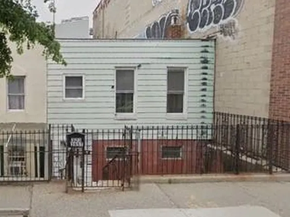 323 38th St, Brooklyn, NY 11232