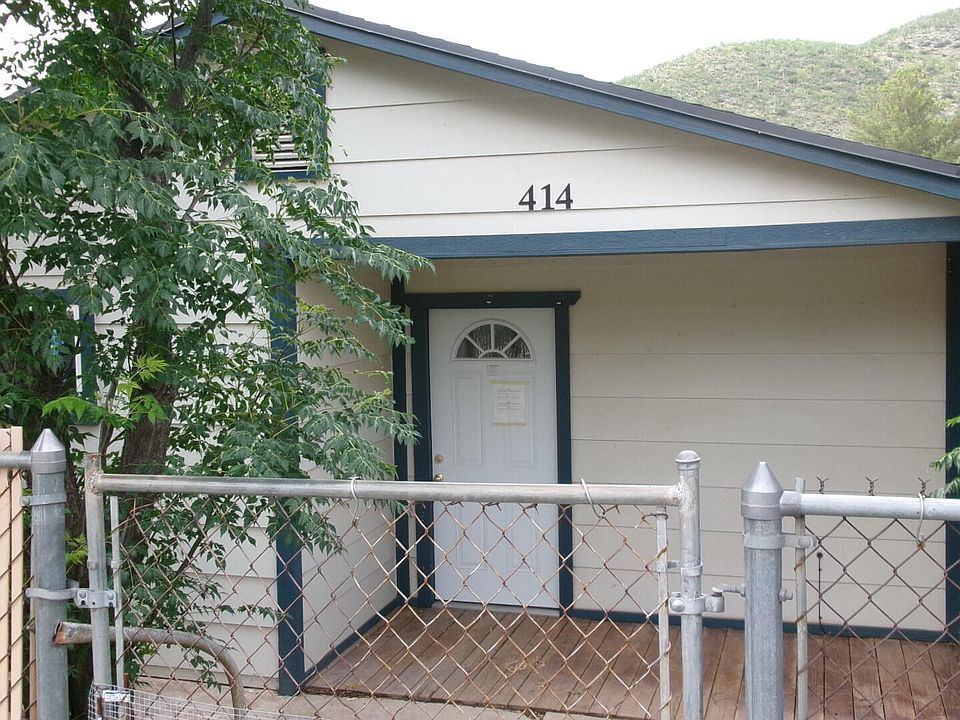 1st image of 414 VAN DYKE Street