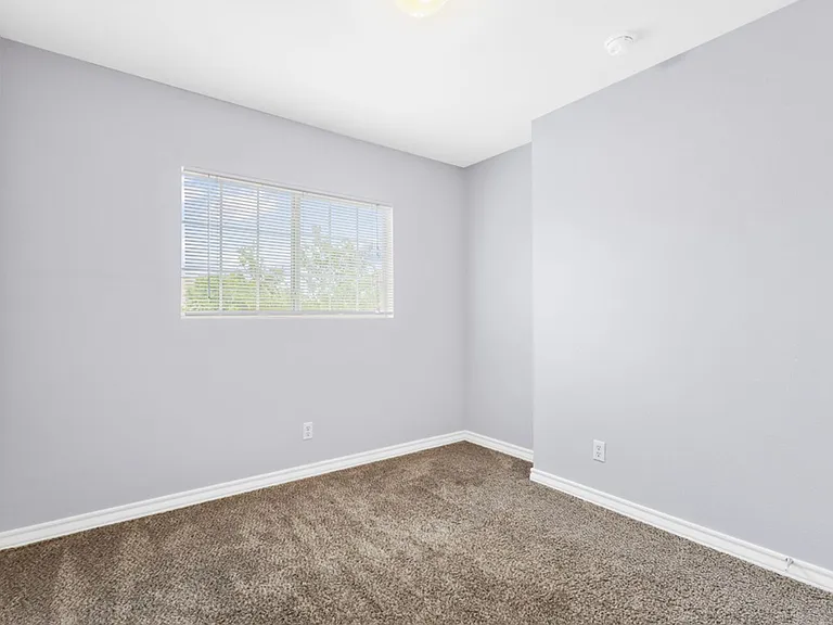 5002 Summit Wood #4 — Photo 19