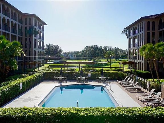 2nd image of 6150 Gulfport Blvd S APT 207