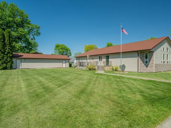 109 E Grant St, La Fontaine, IN 46940