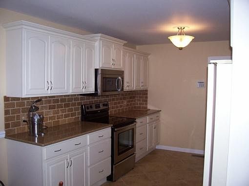 4th image of 136 Mountain View Dr