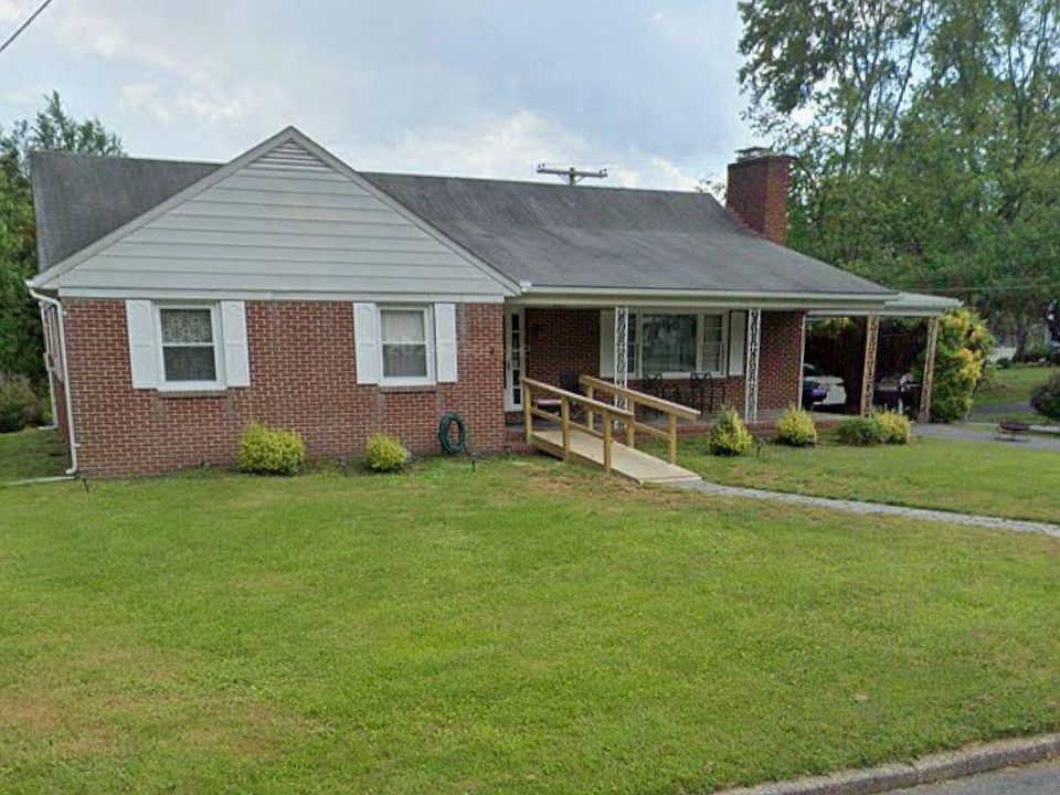 2nd image of 642 Sadler St