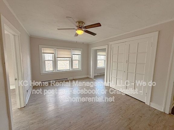 4th image of 305 Gladstone Blvd