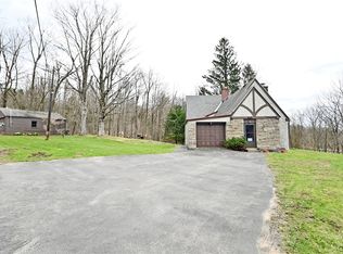6286 Lantern Ln, Utica, NY 13502