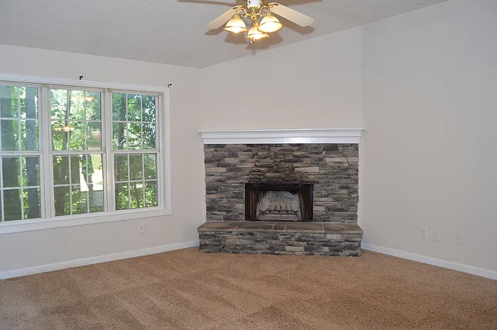 2 bed, 2.0 bath, 1000 sqft, $1,595 — Photo 2
