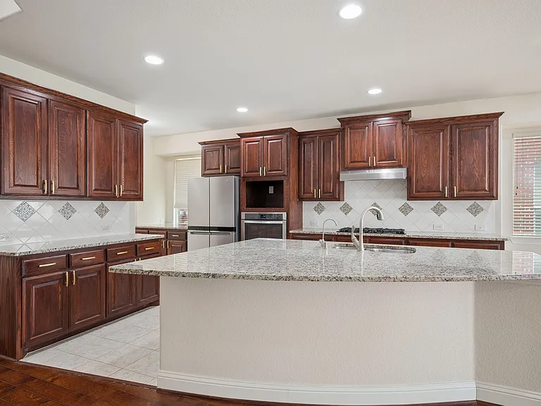 9813 Karlovich Dr — Photo 13