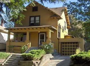 2604 NE Multnomah St, Portland, OR 97232