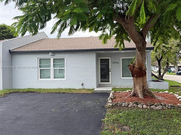 3rd image of 13916 SW 56th Ln