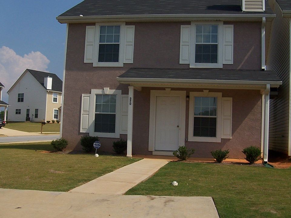 Stucco Front Home! Corner Lot!