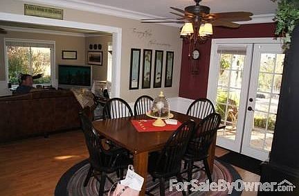 Open family room and dining room
						:
						Open kitchen/DR/FamRm makes for great space
