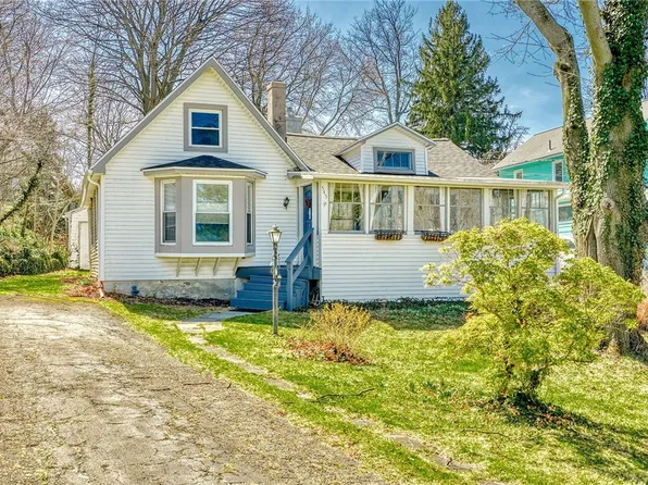545 Forest Lawn Rd, Webster, NY 14580