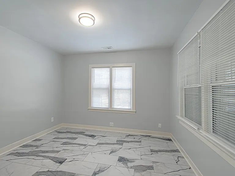 7720 Elm Ave — Photo 17