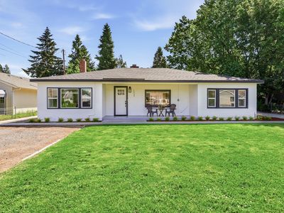 1537 Cloverlawn Dr, Grants Pass, OR, 97527