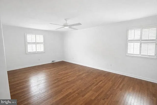 4 bed, 2.5 bath, 2550 sqft, $3,495 — Photo 4
