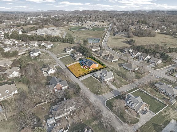 4th image of 504 Lynnwood Dr