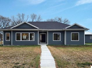 301 Laramie St, Diller, NE 68342