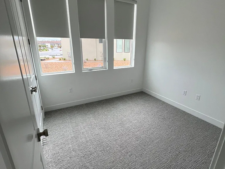 2907 E Snowberry Dr — Photo 13