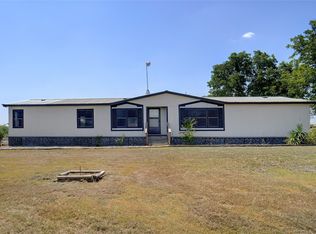 430 County Road 4522, Decatur, TX 76234