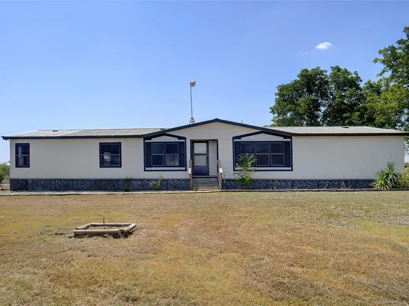 430 County Road 4522, Decatur, TX 76234