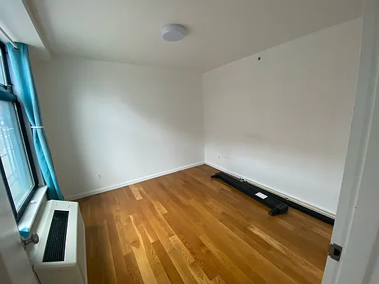 Rented by MySpaceNYC | media 33