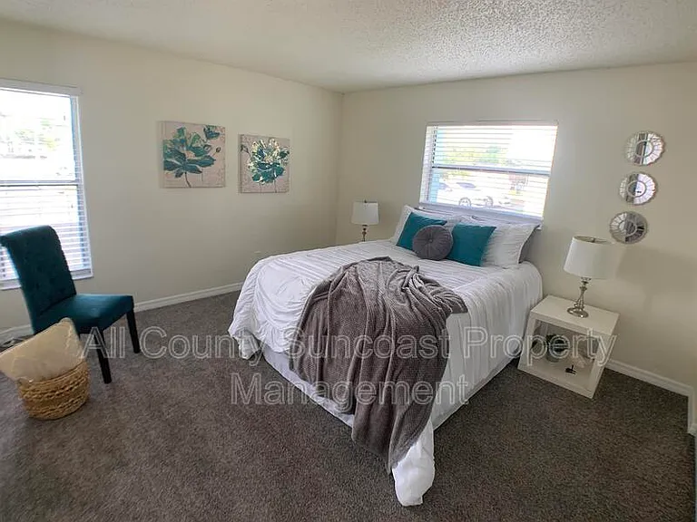 7450 35th St N #104 — Photo 5