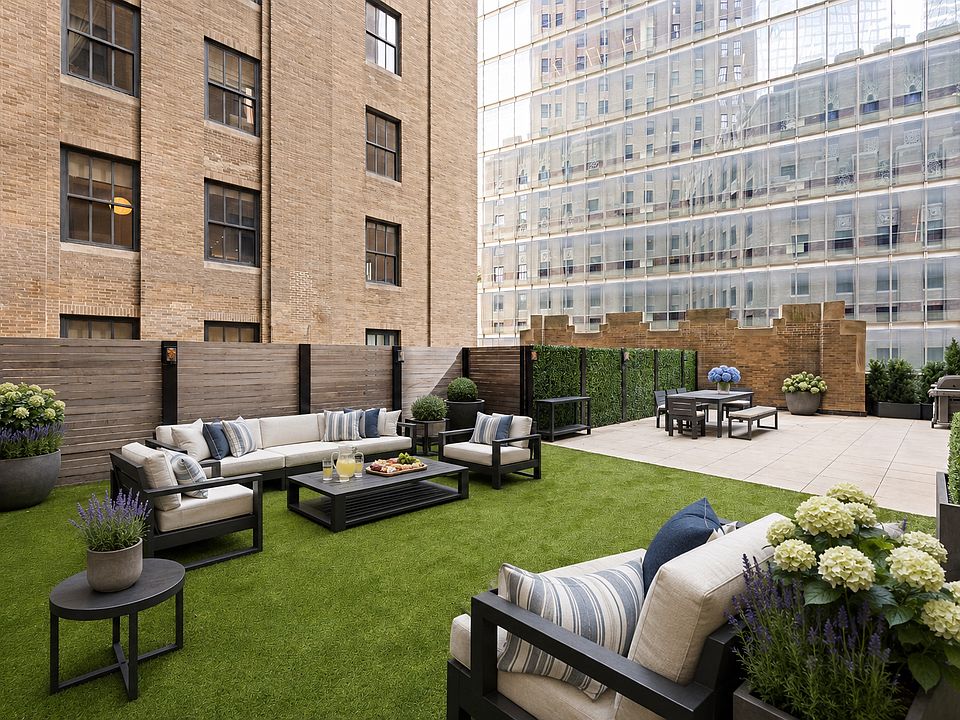 1st image of 100 Barclay St APT 11K