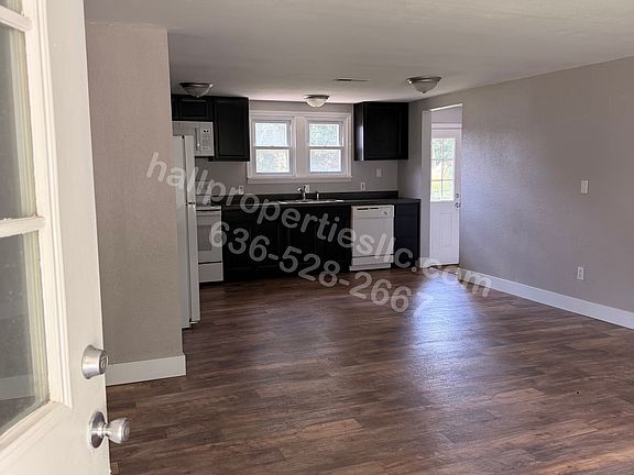 5th image of 180 South St
